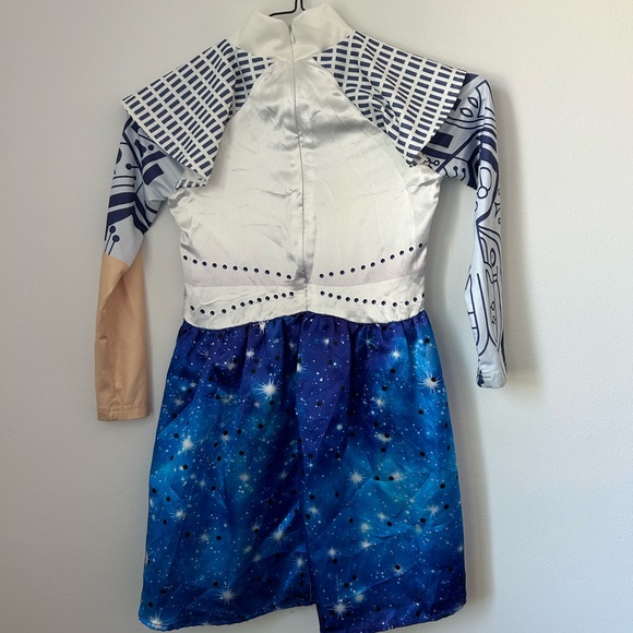 Disney Addison costume from Zombies 3 - Picture 3 of 5